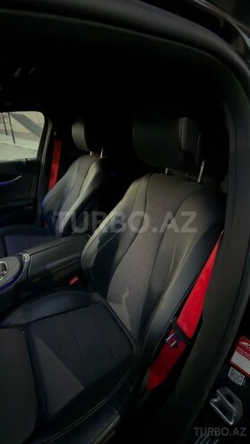 Mercedes E 200 4MATIC-10