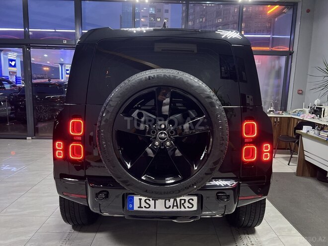 Land Rover Defender-6