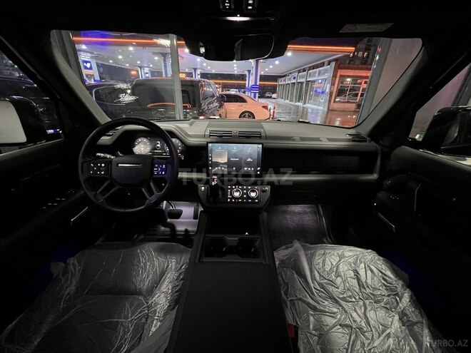 Land Rover Defender-13