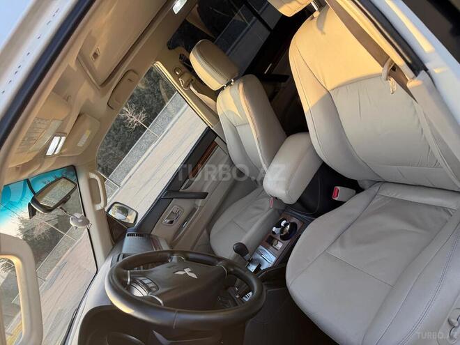 Mitsubishi Pajero 2007, 269,728 km - 3.0 л - Bakı