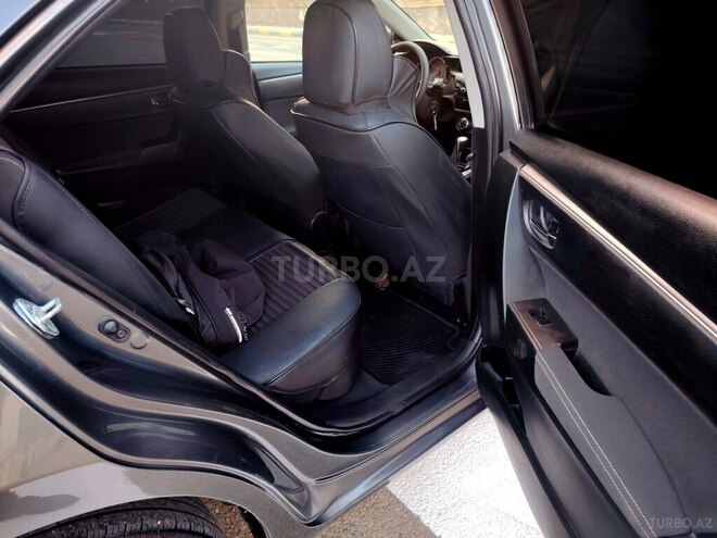 Toyota Corolla-13