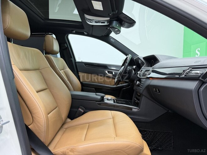 Mercedes E 300-10