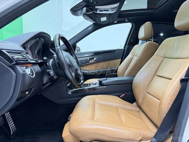 Mercedes E 300-7