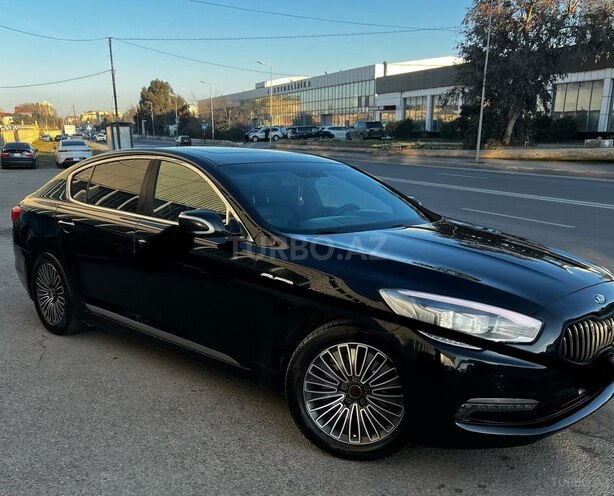 Kia Quoris-7