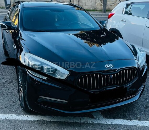 Kia Quoris-4