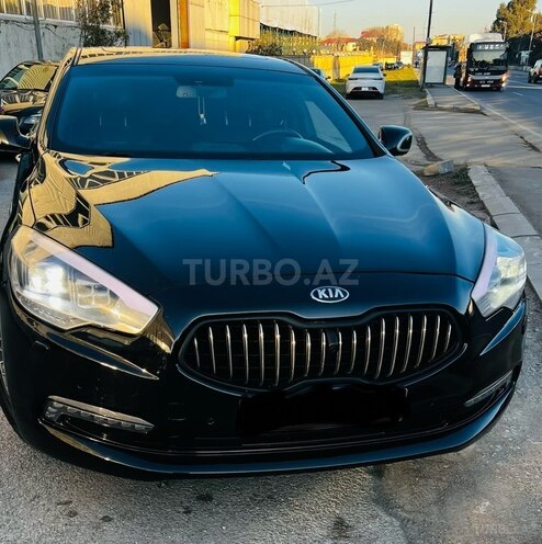 Kia Quoris-13