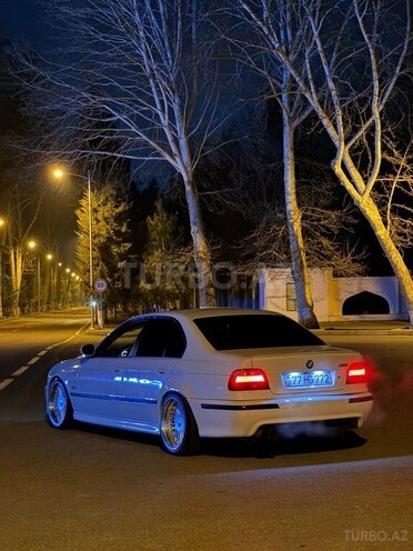 BMW 530 2001, 240,000 km - 3.0 l - Mingəçevir