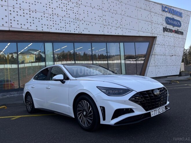 Hyundai Sonata-1