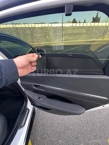 Hyundai Sonata-15