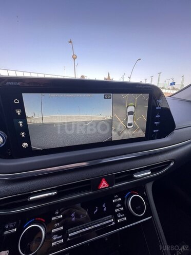 Hyundai Sonata-13