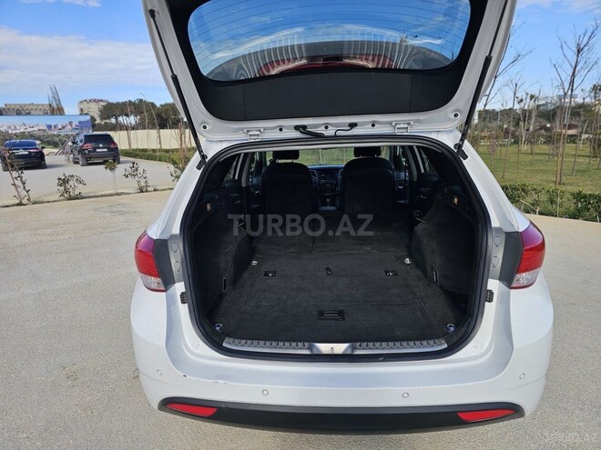Hyundai i40-16
