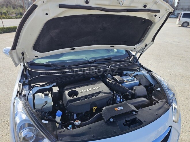 Hyundai i40-15