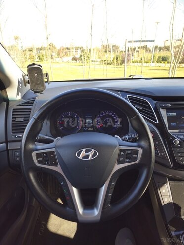 Hyundai i40-6