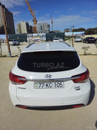 Hyundai i40-4