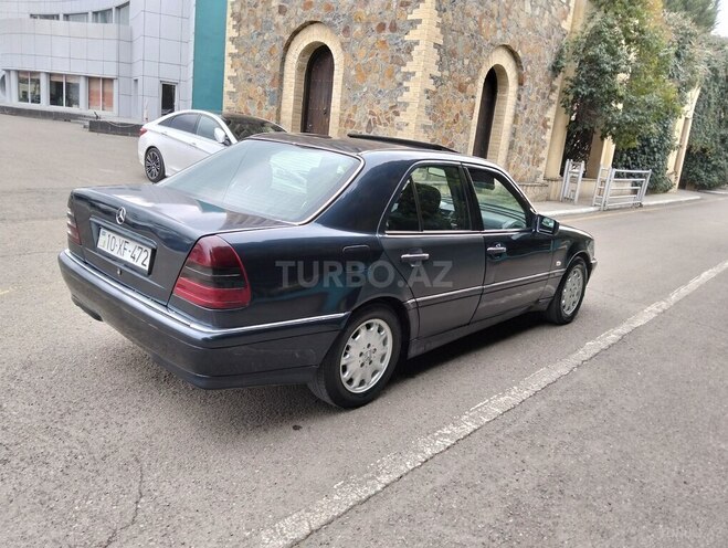 Mercedes C 250 1997, 255,500 km - 2.5 l - Qazax