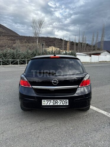 Opel Astra 2009, 240,080 km - 1.4 l - Şəki