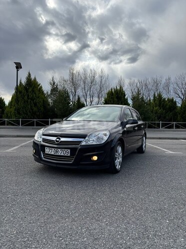 Opel Astra 2009, 240,080 km - 1.4 l - Şəki