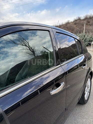 Opel Astra 2009, 240,080 km - 1.4 l - Şəki
