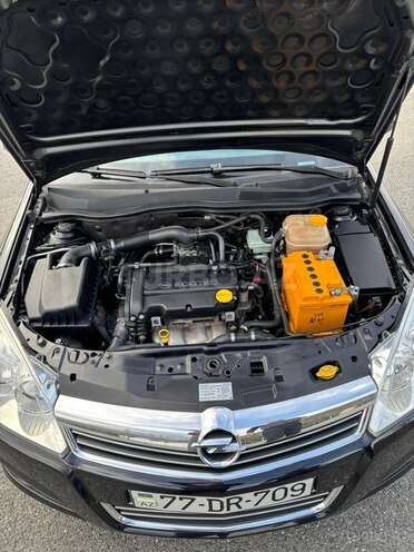 Opel Astra 2009, 240,080 km - 1.4 l - Şəki