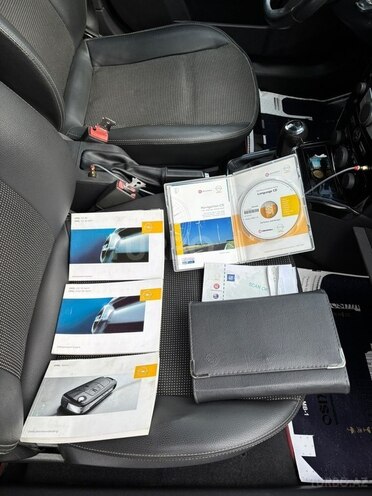 Opel Astra 2009, 240,080 km - 1.4 l - Şəki