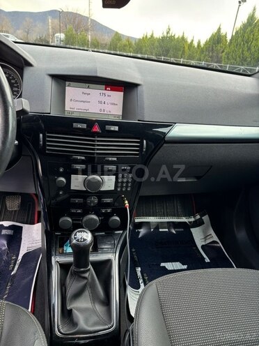 Opel Astra 2009, 240,080 km - 1.4 l - Şəki