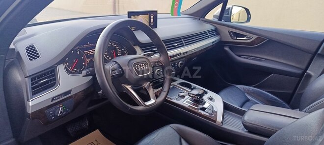 Audi Q7-2