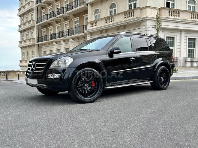 Mercedes GL 550 4MATIC-8