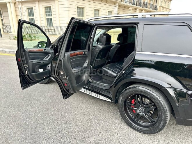 Mercedes GL 550 4MATIC-9