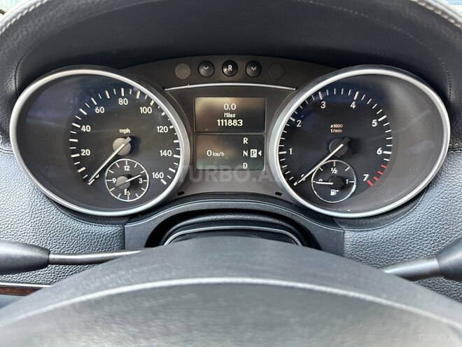 Mercedes GL 550 4MATIC-16