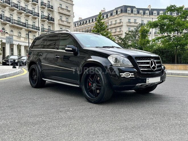 Mercedes GL 550 4MATIC-7