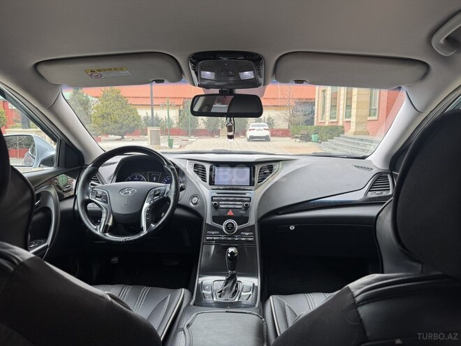 Hyundai Grandeur 2015, 271,000 km - 2.2 л - Bakı