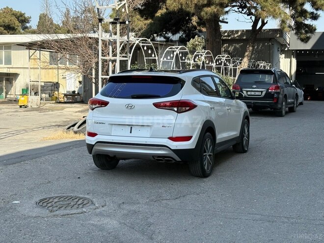 Hyundai Tucson 2017, 178,000 km - 2.0 л - Bakı