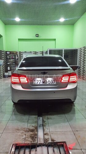 Chevrolet Cruze 2010, 270,000 km - 1.6 л - Quba