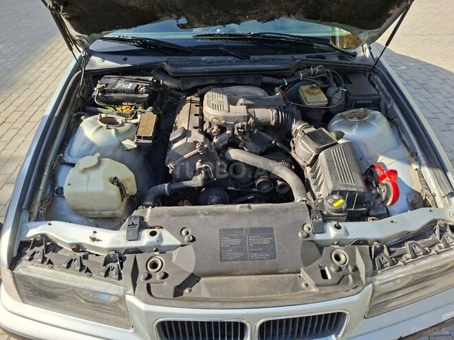 BMW 318 1994, 498,000 km - 1.8 l - Bakı