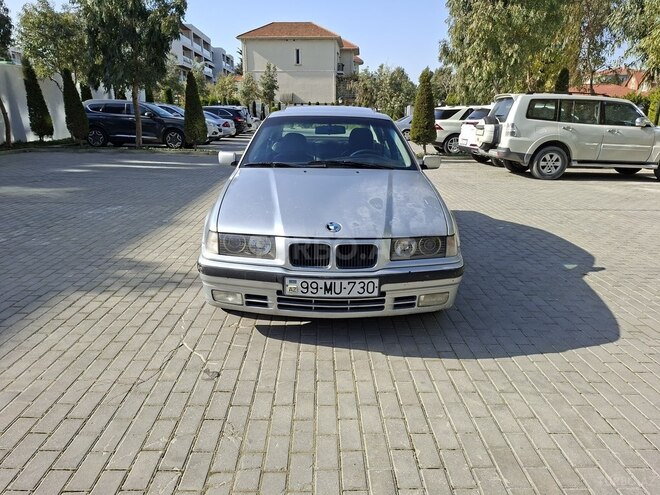 BMW 318 1994, 498,000 km - 1.8 l - Bakı