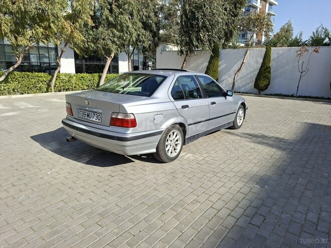 BMW 318 1994, 498,000 km - 1.8 l - Bakı