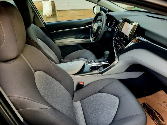 Toyota Camry 2023, 35,235 km - 2.5 l - Bakı