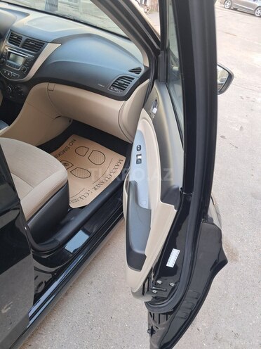 Hyundai Accent 2017, 118,684 km - 1.6 l - Bakı