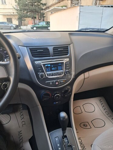 Hyundai Accent 2017, 118,684 km - 1.6 l - Bakı