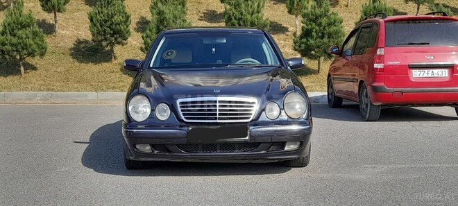 Mercedes E 270 2000, 380,000 km - 2.7 l - Bakı