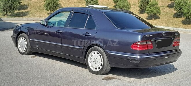 Mercedes E 270 2000, 380,000 km - 2.7 l - Bakı