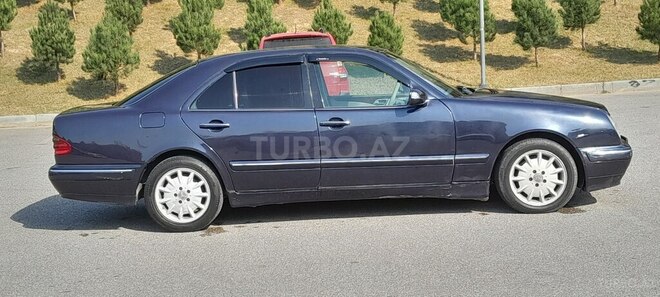 Mercedes E 270 2000, 380,000 km - 2.7 l - Bakı