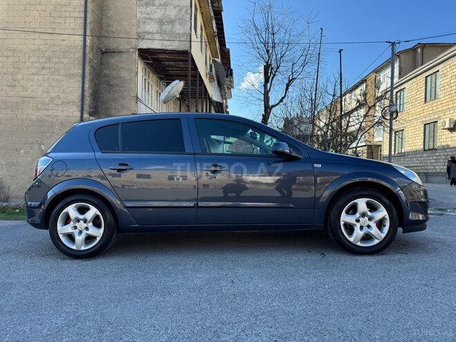 Opel Astra 2008, 205,500 km - 1.4 l - Şəki