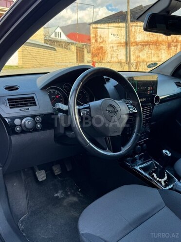 Opel Astra 2008, 205,500 km - 1.4 l - Şəki