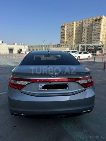Hyundai Grandeur 2015, 172,537 km - 2.2 л - Bakı