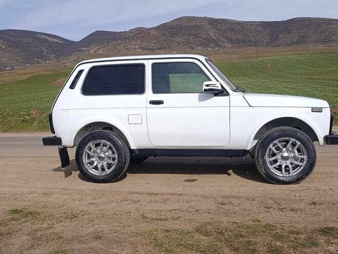 LADA (VAZ) Niva 2007, 150,000 km - 1.7 l - Yardımlı