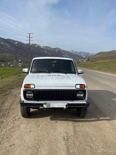 LADA (VAZ) Niva 2007, 150,000 km - 1.7 l - Yardımlı