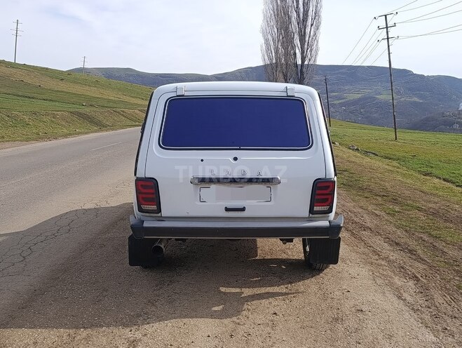 LADA (VAZ) Niva 2007, 150,000 km - 1.7 l - Yardımlı