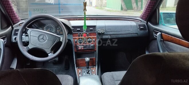 Mercedes C 240 1998, 364,578 km - 2.4 l - Bakı