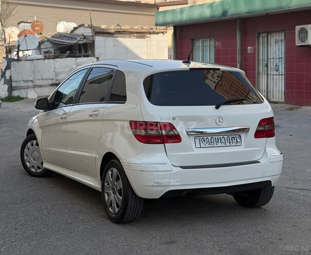 Mercedes B 170 2009, 207,000 km - 1.7 л - Bakı